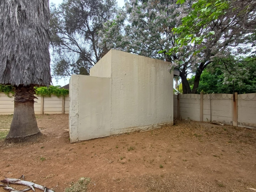 4 Bedroom Property for Sale in Flimieda North West